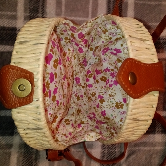 🆕 Round Woven Straw Crossbody Purse Shoulder Bag Vacation Summer Bag - Picture 12 of 15